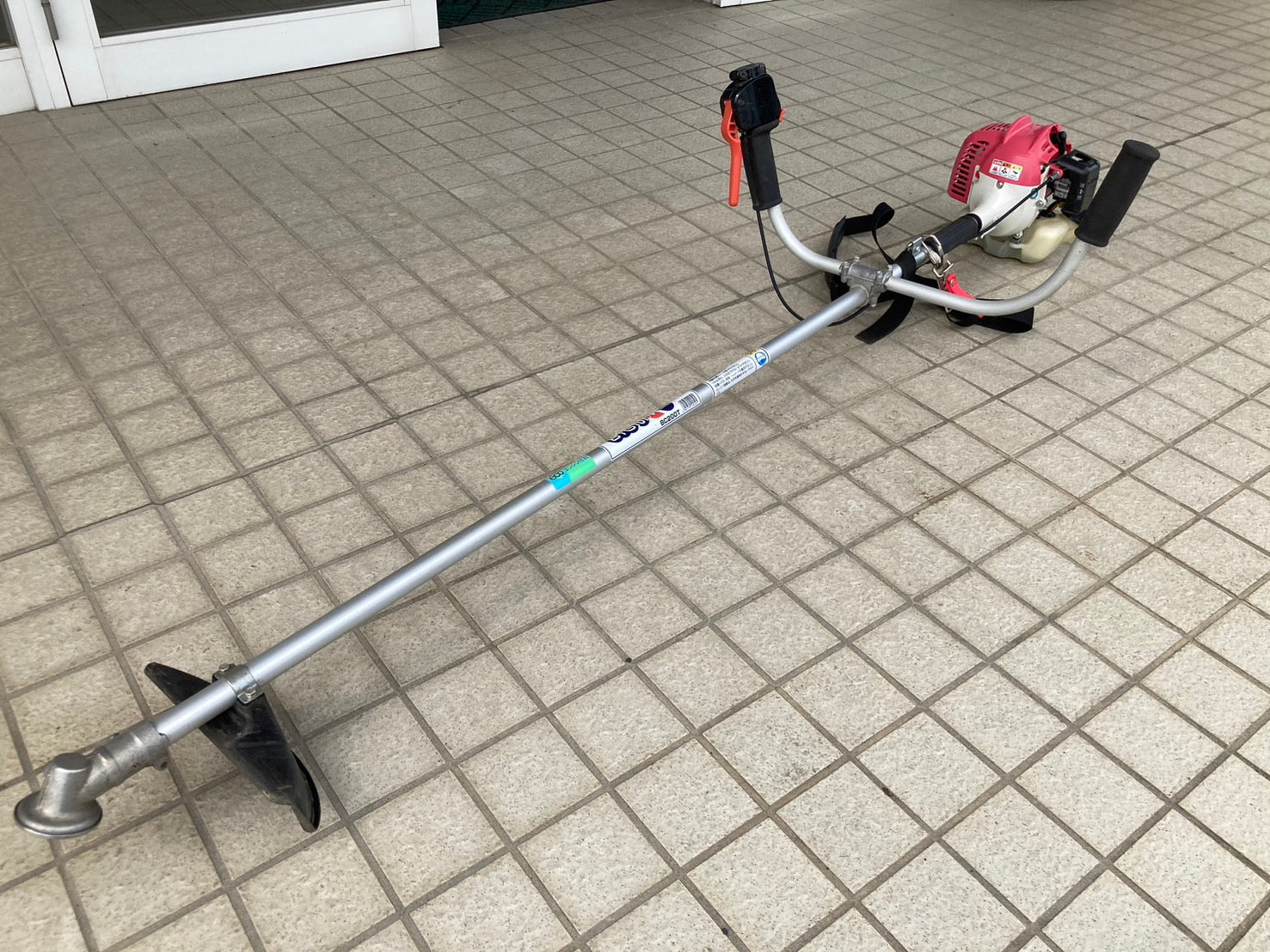 新品・未使用品】BIGM 刈払機 BC200T