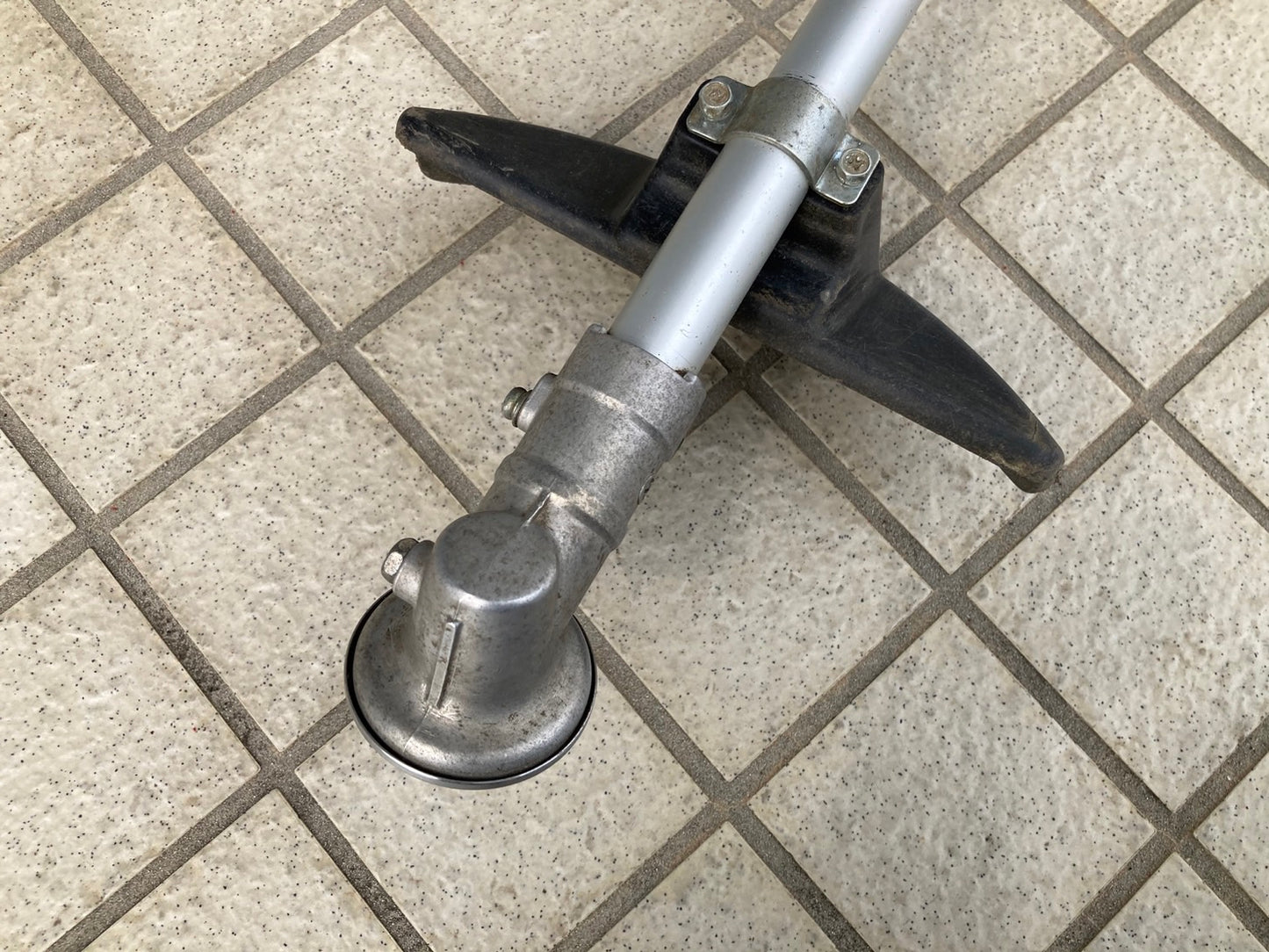 BIGM  中古  刈払機  BC200T