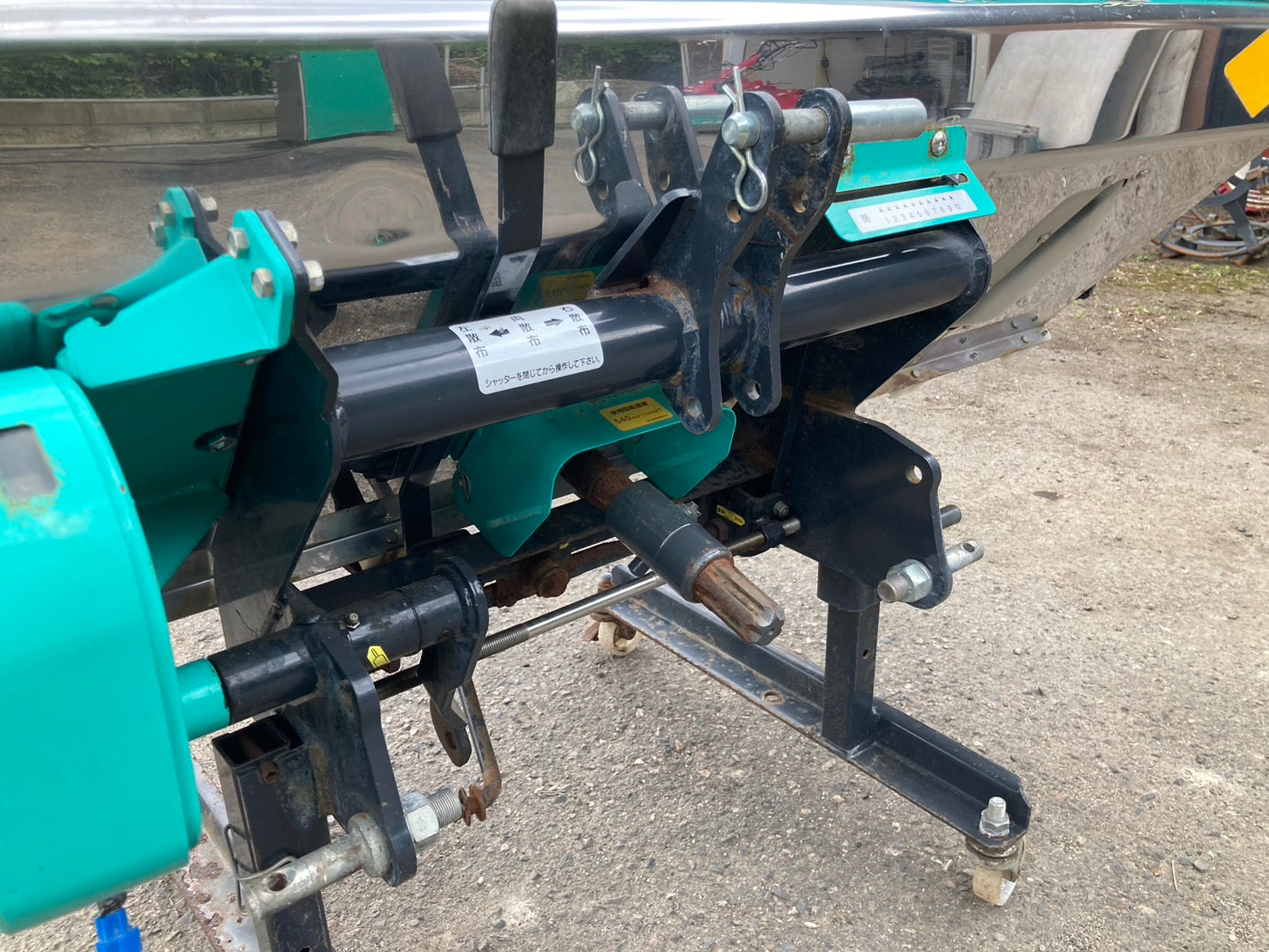 農作業機械 LS1807 株式会社タカキタ ジャンク品】 タカキタ 中古 ライムソワー LS1807 – 農キング