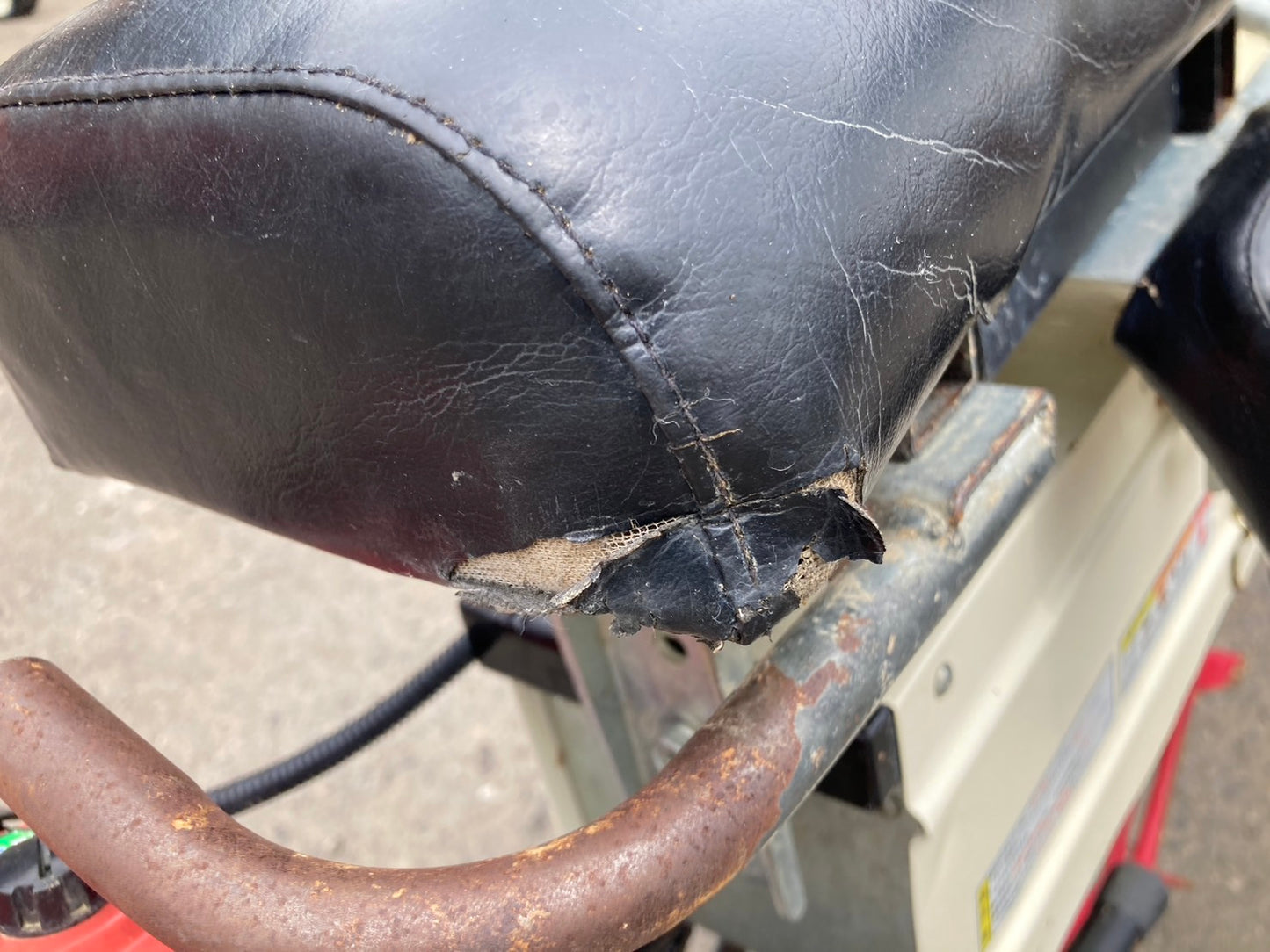 丸山  中古  乗用溝切機  MKF-A455VE