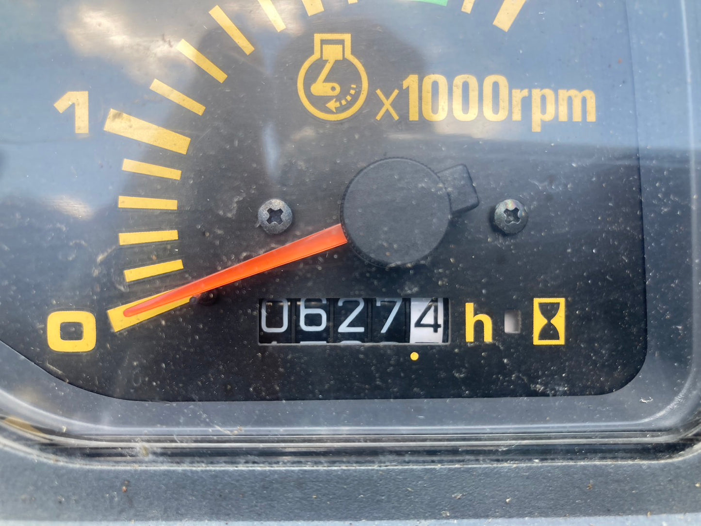 イセキ  中古  コンバイン  ４条  HF456G-ZATPLW