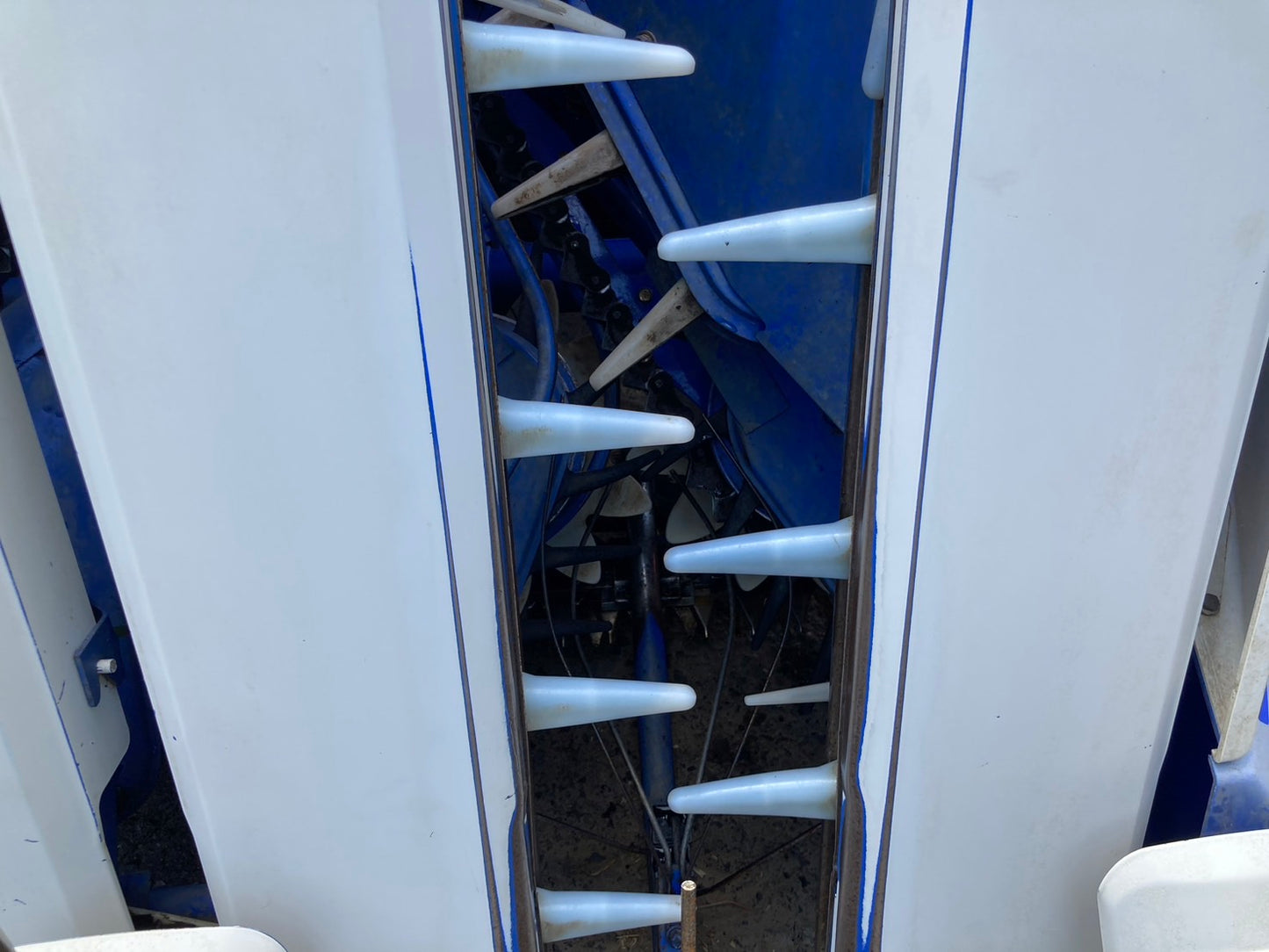 イセキ  中古  コンバイン  ４条  HF456G-ZATPLW