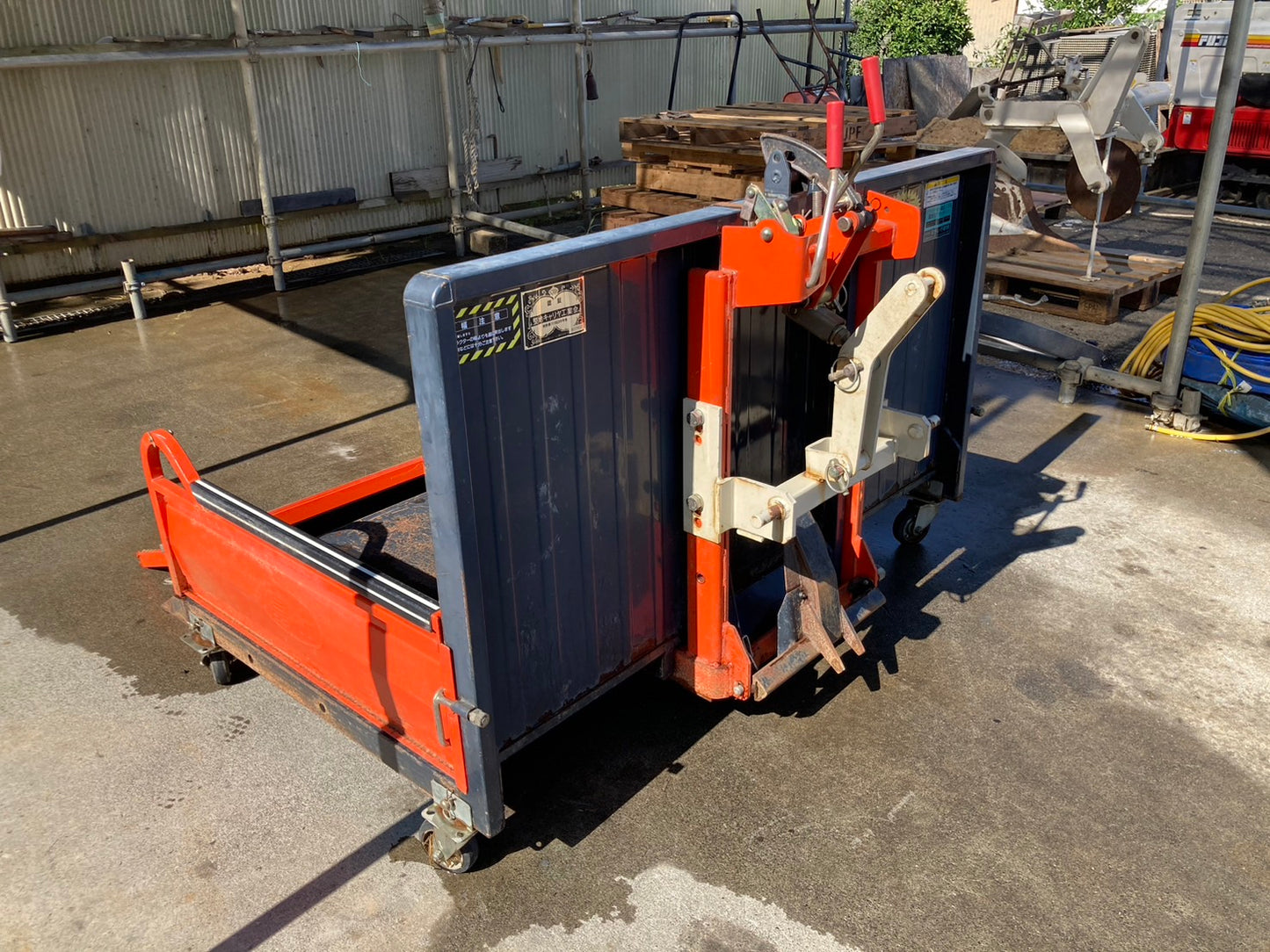 冨士  中古  整地キャリア  DCQ-15A