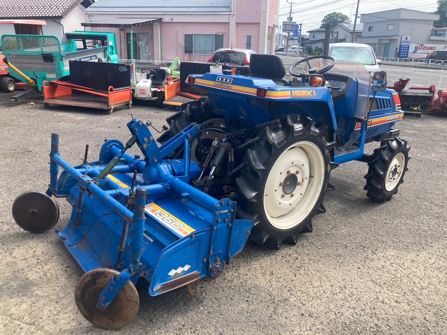 イセキ トラクター 4WD ディーゼル19馬力 イセキ トラクター 4WD ディーゼル19馬力 2023年度下期新商品を発表