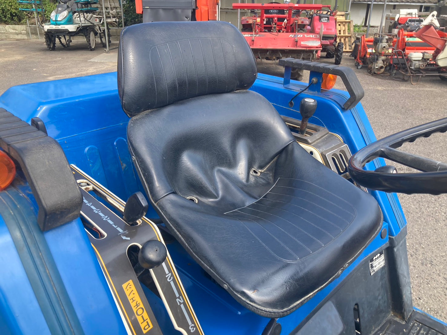 イセキ  中古  トラクター  TU180F