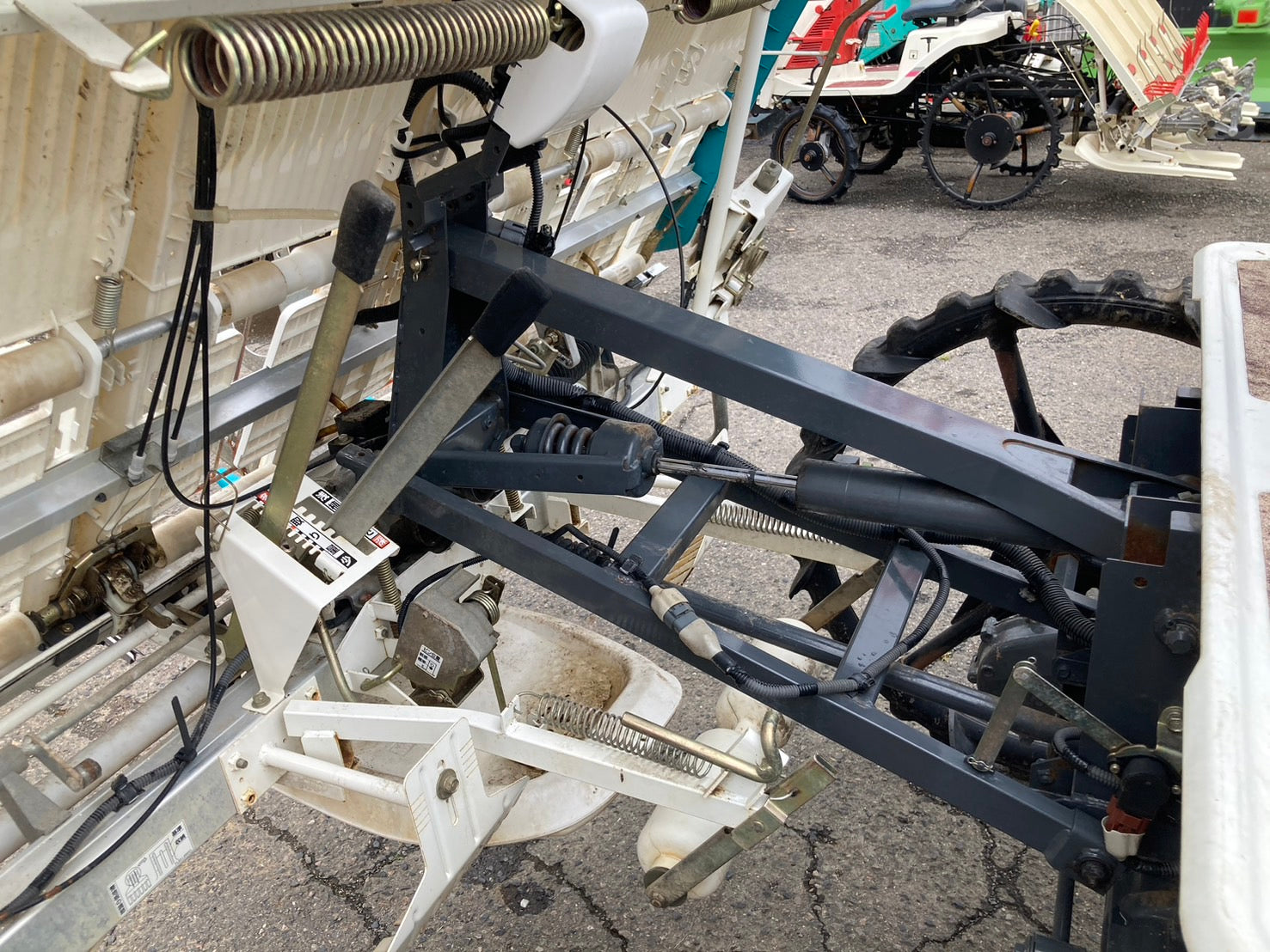 要整備品】クボタ 中古 田植機 NSU67 6条 – 農キング