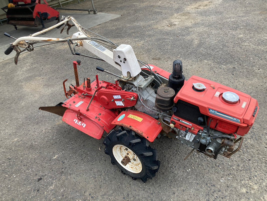 クボタ  中古  耕耘機   ディーゼル  培土器付き  TD６