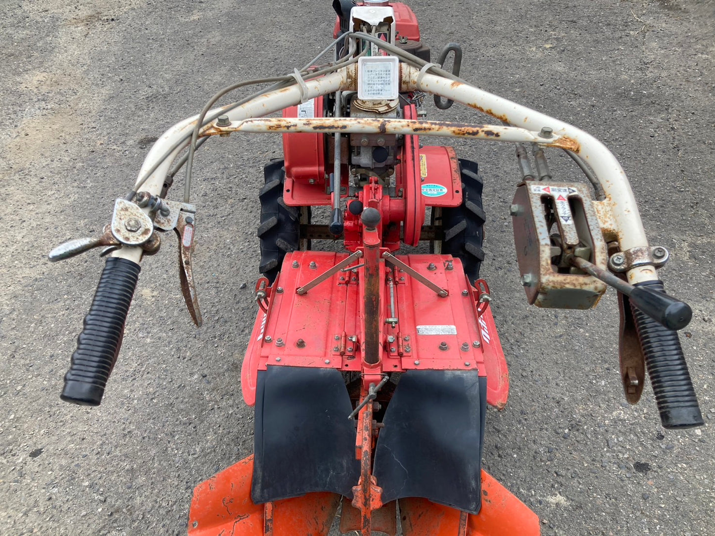 クボタ  中古  耕耘機   ディーゼル  培土器付き  TD６
