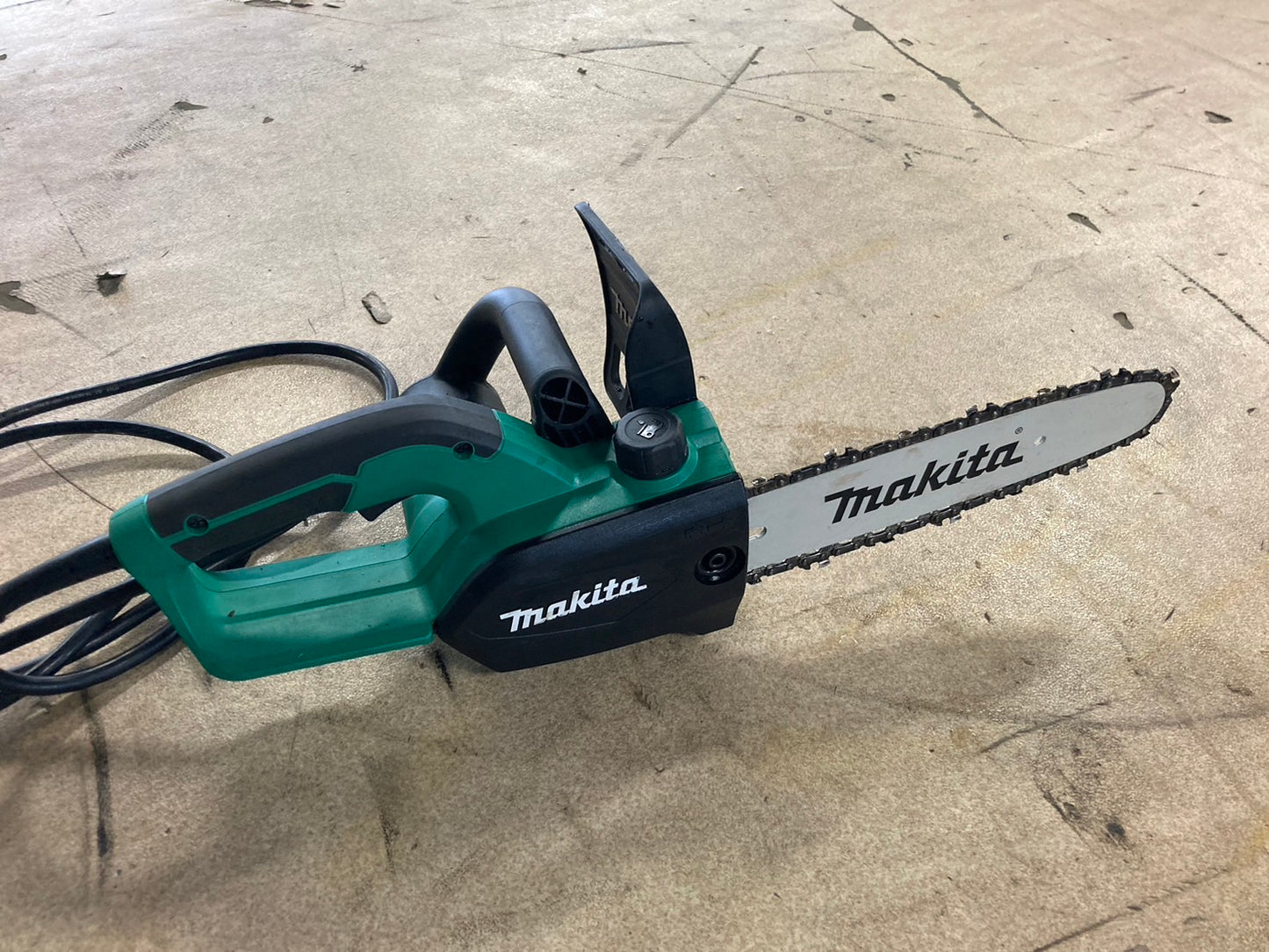 マキタ  中古  電気チェンソー  Ｍ502