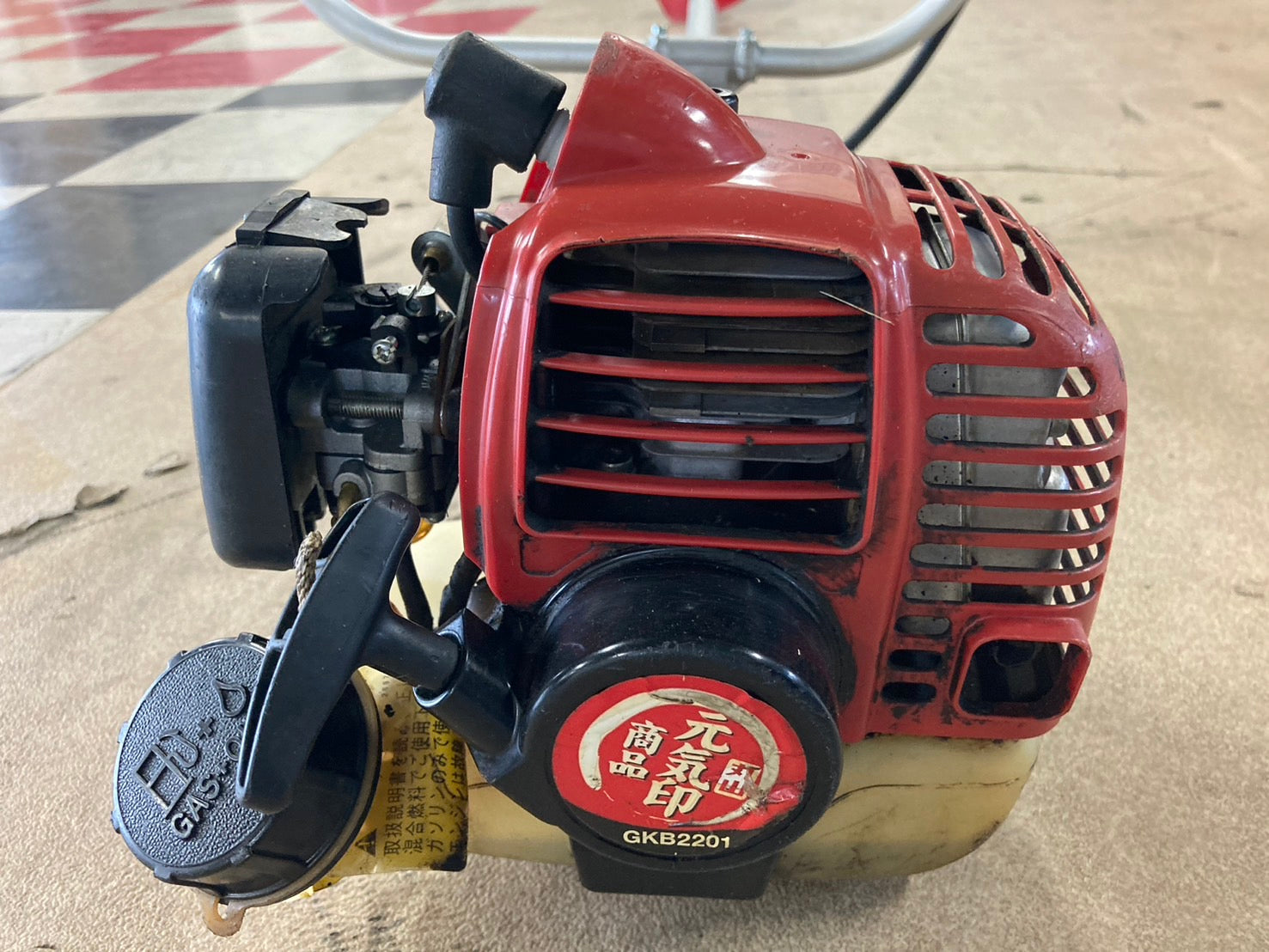 丸山中古草刈り機GkB220 ベルト付 丸山 中古 刈払機 GKB2201 – 農キング