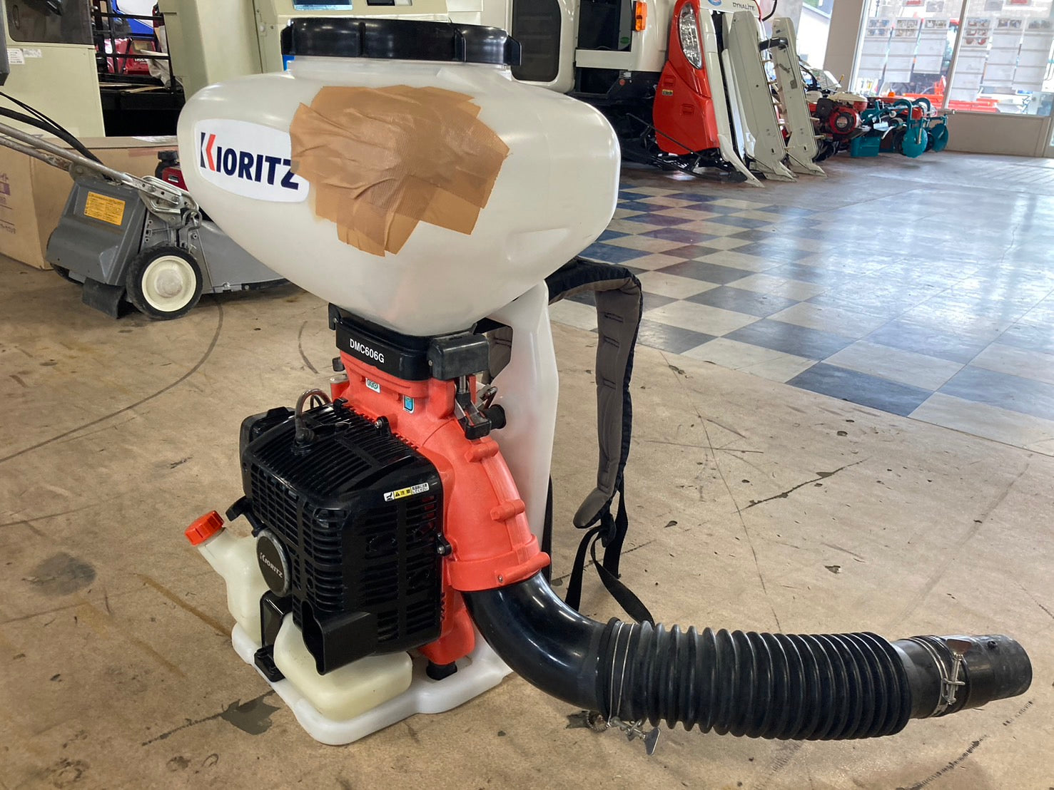 【久留米】【引き取り限定】【中古】ハツタ AM-180D 散布機 ハツタ 中古 動力散布機 AM-5670K – 農キング