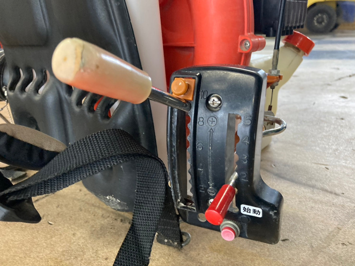 【不具合品】共立  中古  背負動力散布機  DMC606G