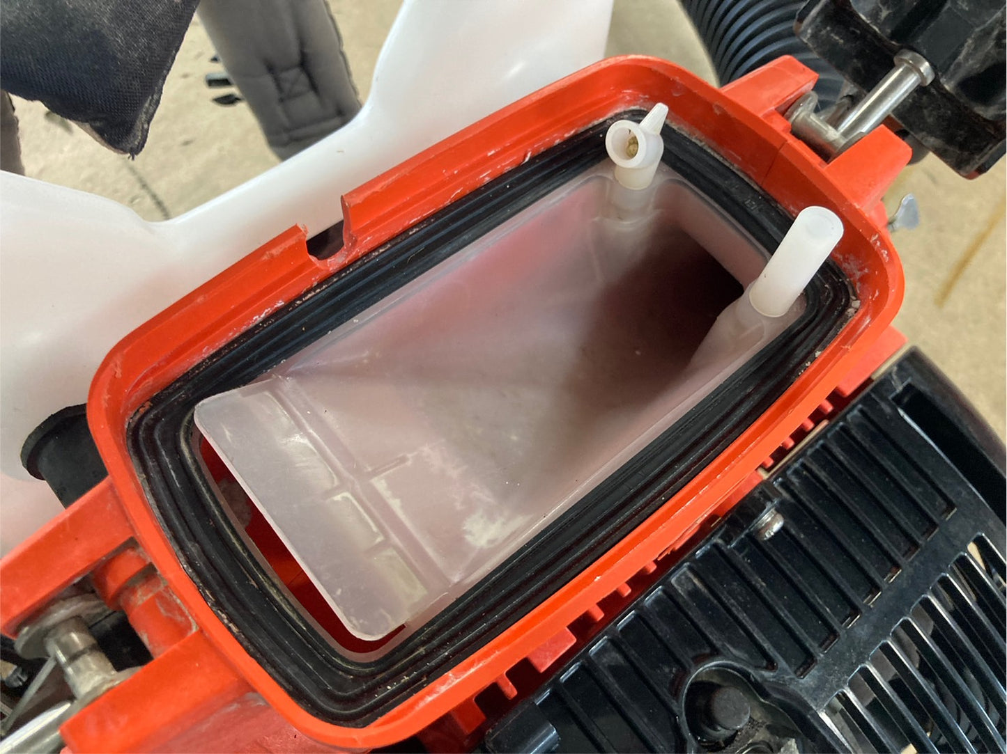 【不具合品】共立  中古  背負動力散布機  DMC606G