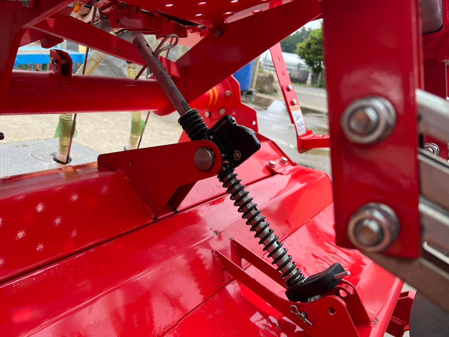 ニプロ　中古　ロータリ＋搭載型シーダー【ロータリ＋播種機＋施肥機】＊TBA2400C＋UF-S22H8R24(A)『茨城店5576』