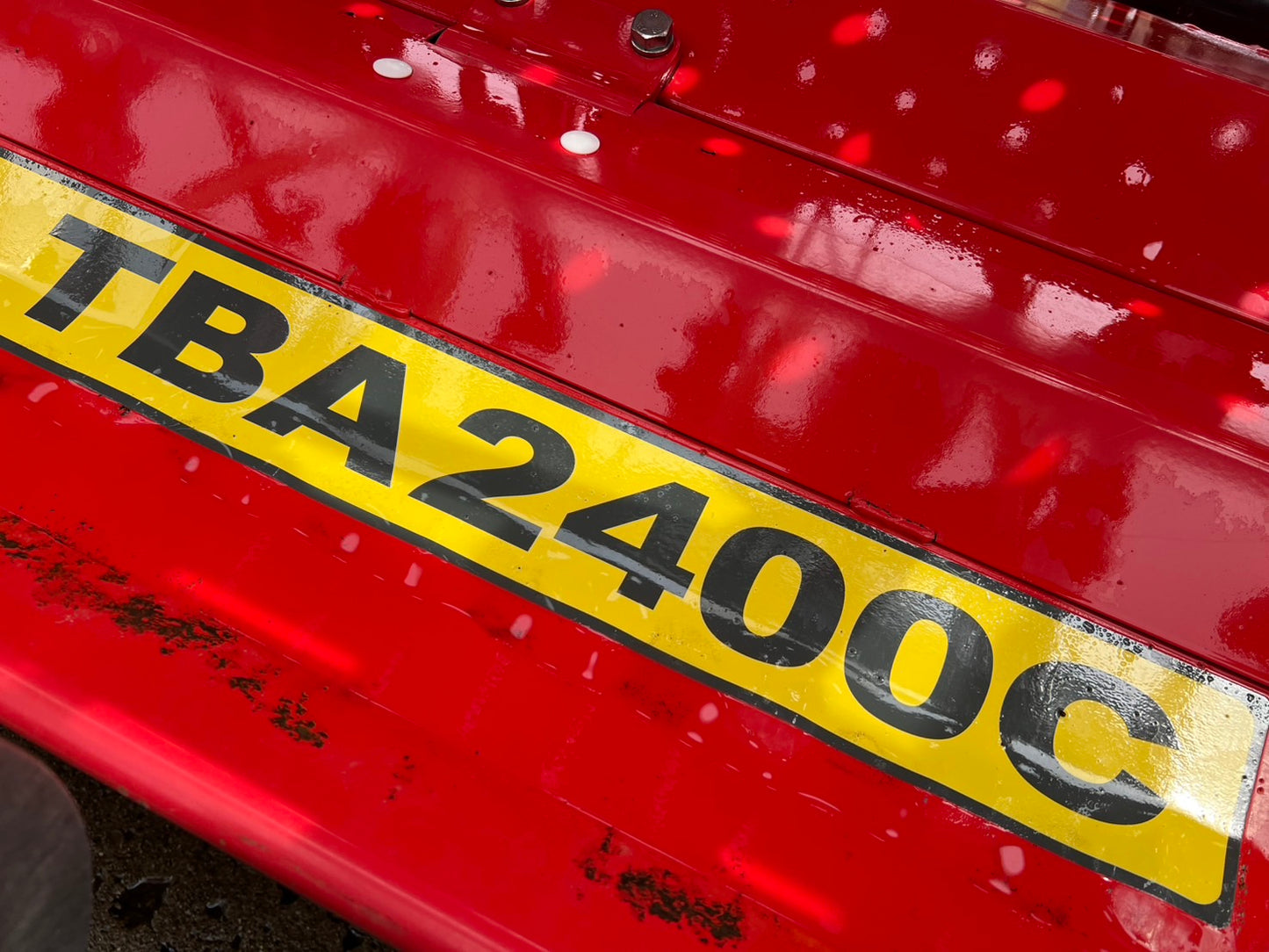 ニプロ　中古　ロータリ＋搭載型シーダー【ロータリ＋播種機＋施肥機】＊TBA2400C＋UF-S22H8R24(A)『茨城店5576』