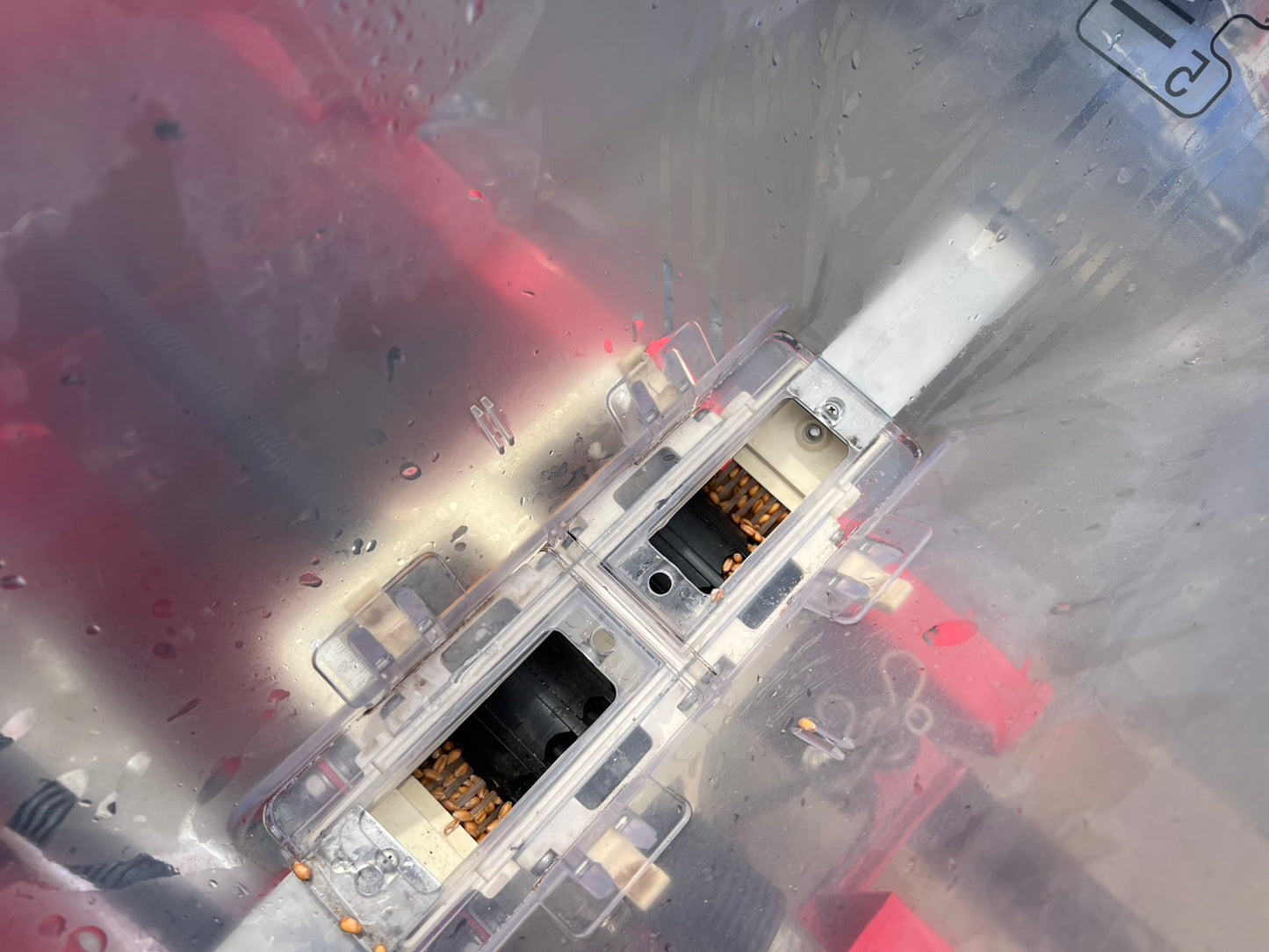 ニプロ　中古　ロータリ＋搭載型シーダー【ロータリ＋播種機＋施肥機】＊TBA2400C＋UF-S22H8R24(A)『茨城店5576』