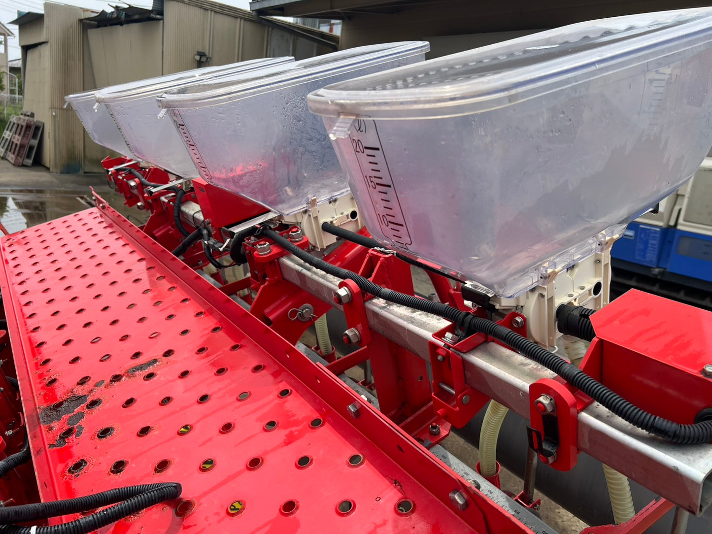 ニプロ　中古　ロータリ＋搭載型シーダー【ロータリ＋播種機＋施肥機】＊TBA2400C＋UF-S22H8R24(A)『茨城店5576』