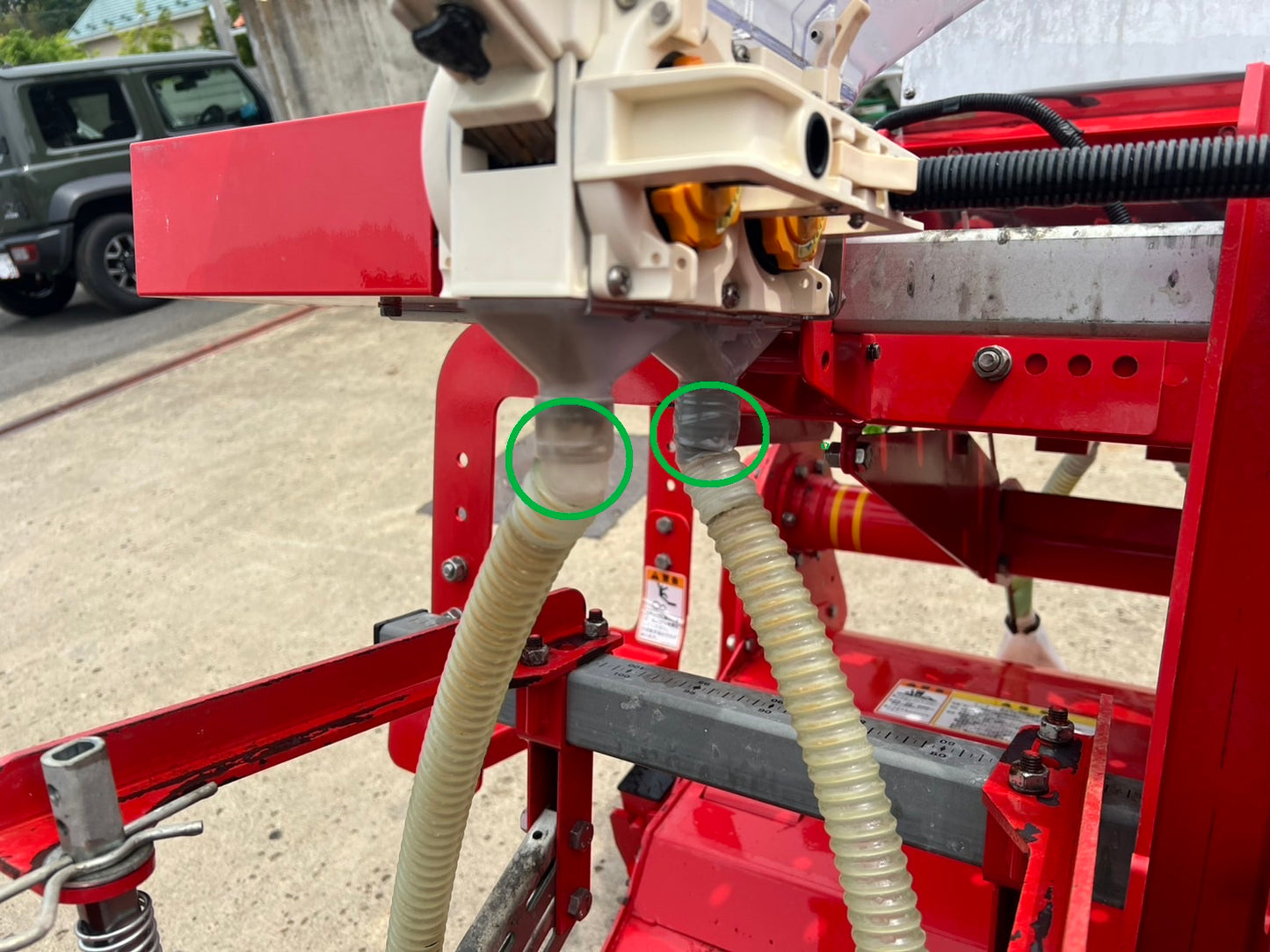 ニプロ　中古　ロータリ＋搭載型シーダー【ロータリ＋播種機＋施肥機】＊TBA2400C＋UF-S22H8R24(A)『茨城店5576』