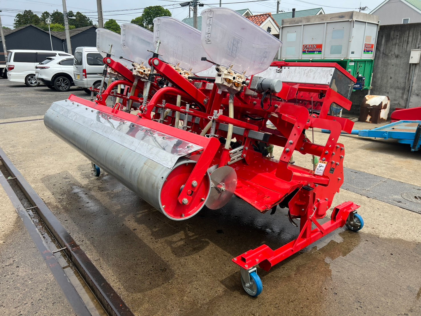 ニプロ　中古　ロータリ＋搭載型シーダー【ロータリ＋播種機＋施肥機】＊TBA2400C＋UF-S22H8R24(A)『茨城店5576』