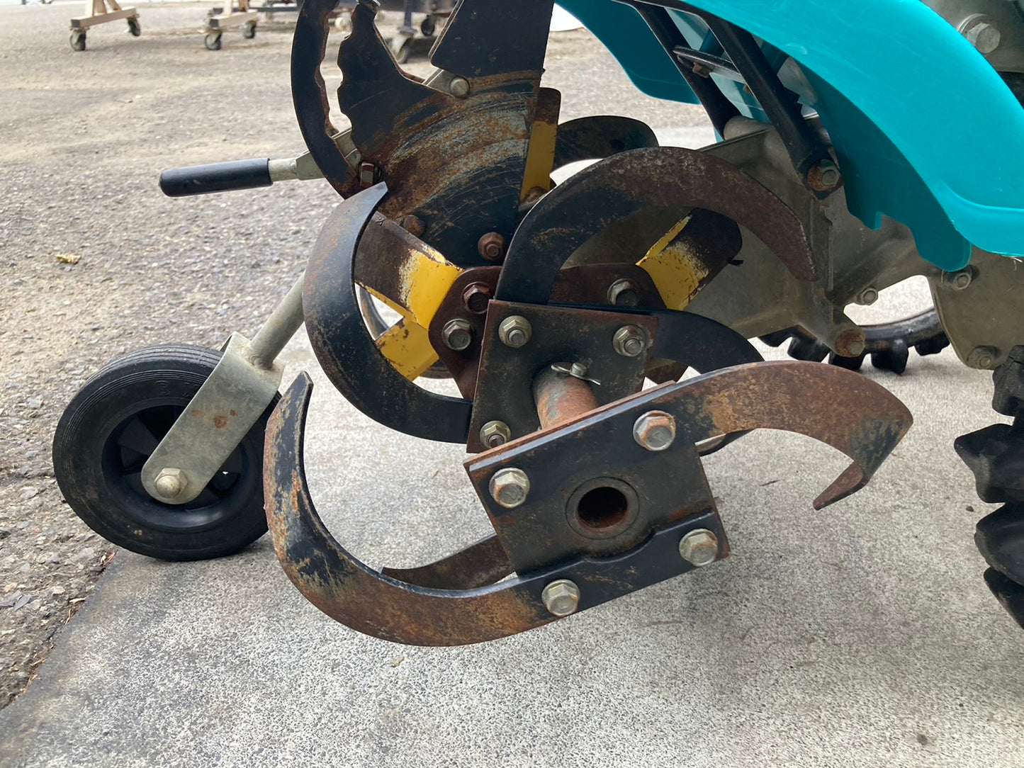 クボタ  中古  管理機   培土器付き  FTR350