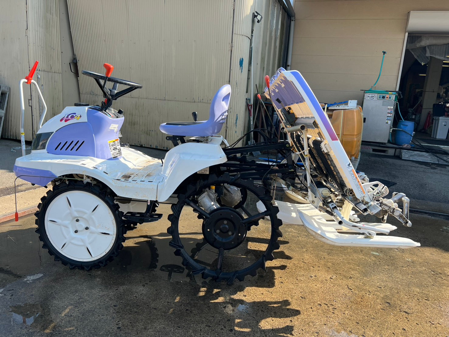 田植え機　三菱 コンセプト｜Rice transplanter XPS6/XPS8｜田植機｜製品情報