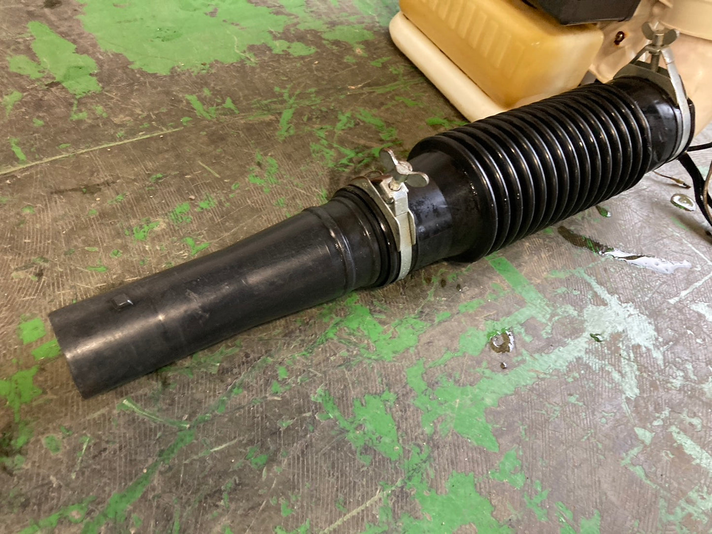 丸山  中古  背負動力散布機  MD6020S