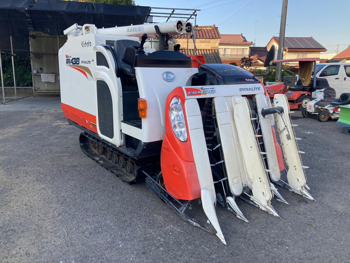 クボタ     中古     コンバイン     ４条     38馬力     386時間     ER438DXMW2