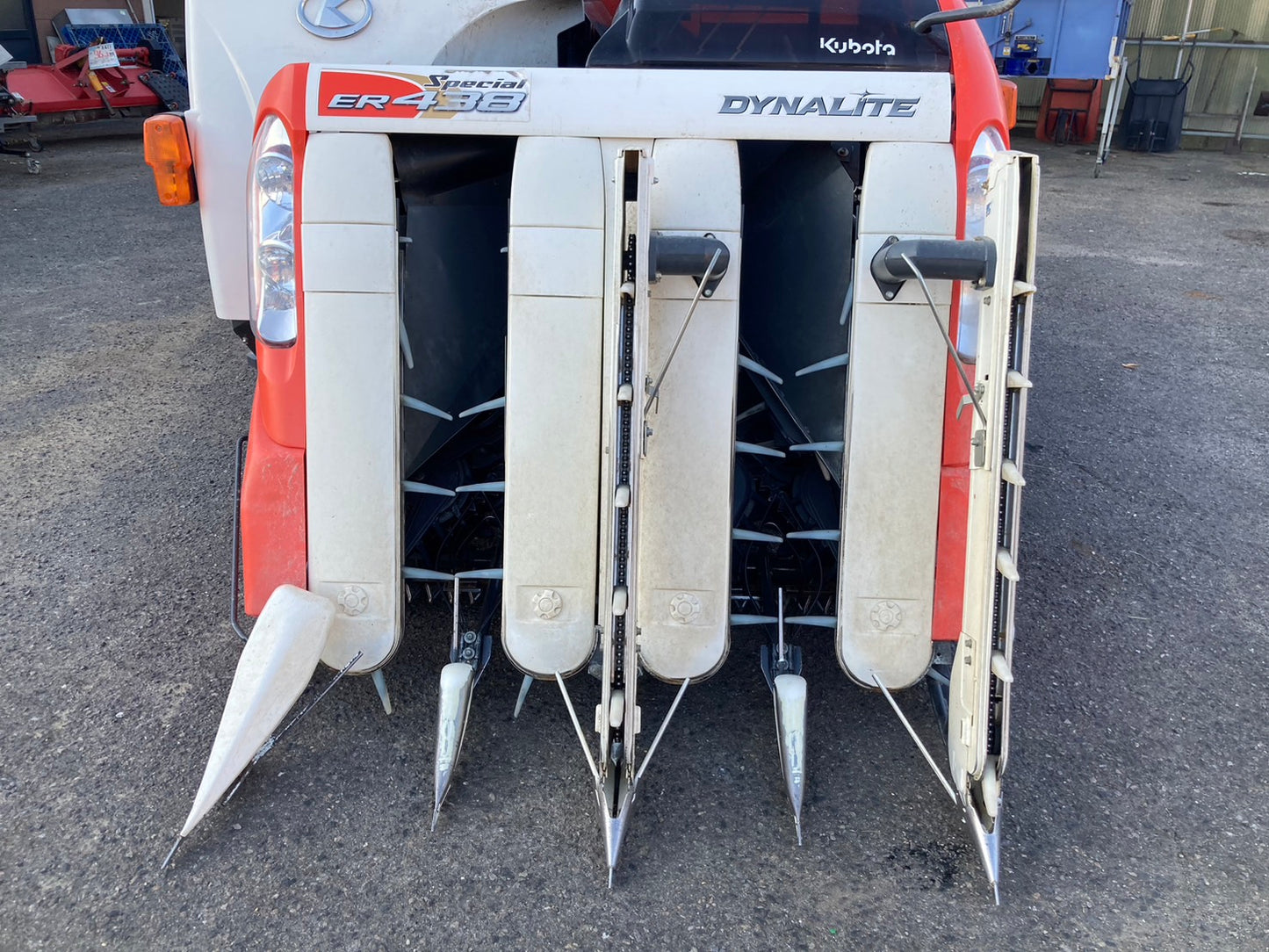 クボタ     中古     コンバイン     ４条     38馬力     386時間     ER438DXMW2