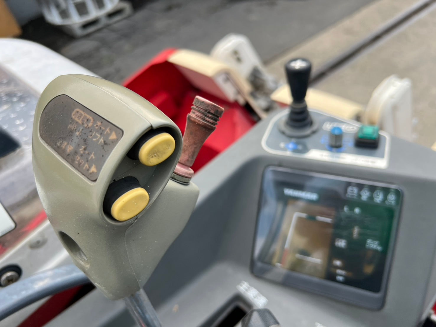 ヤンマー 中古 コンバイン【559時間】＊GC328『茨城店 5691』 – 農キング