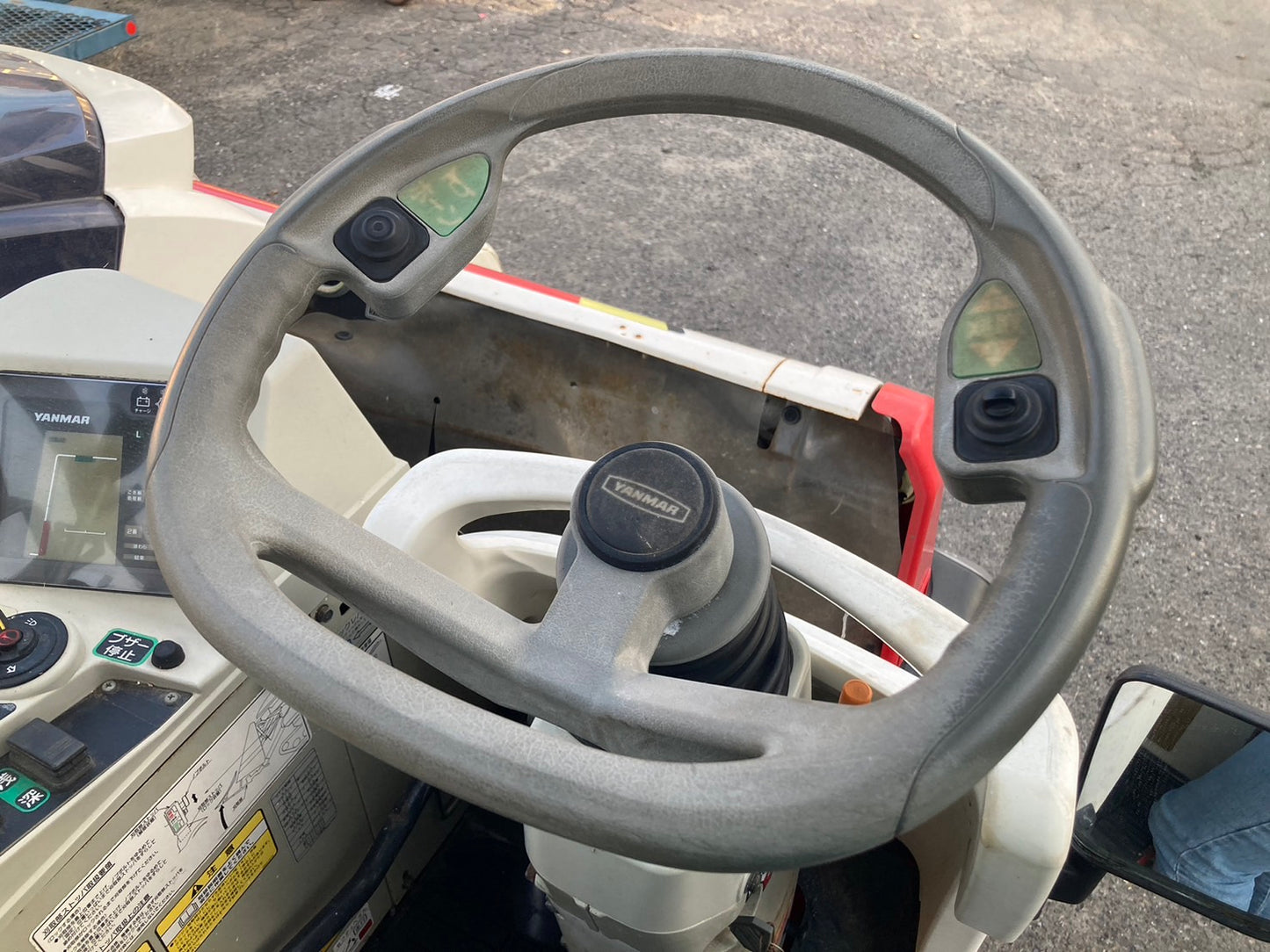 ヤンマー  中古  コンバイン   ４条   33馬力   AJ433