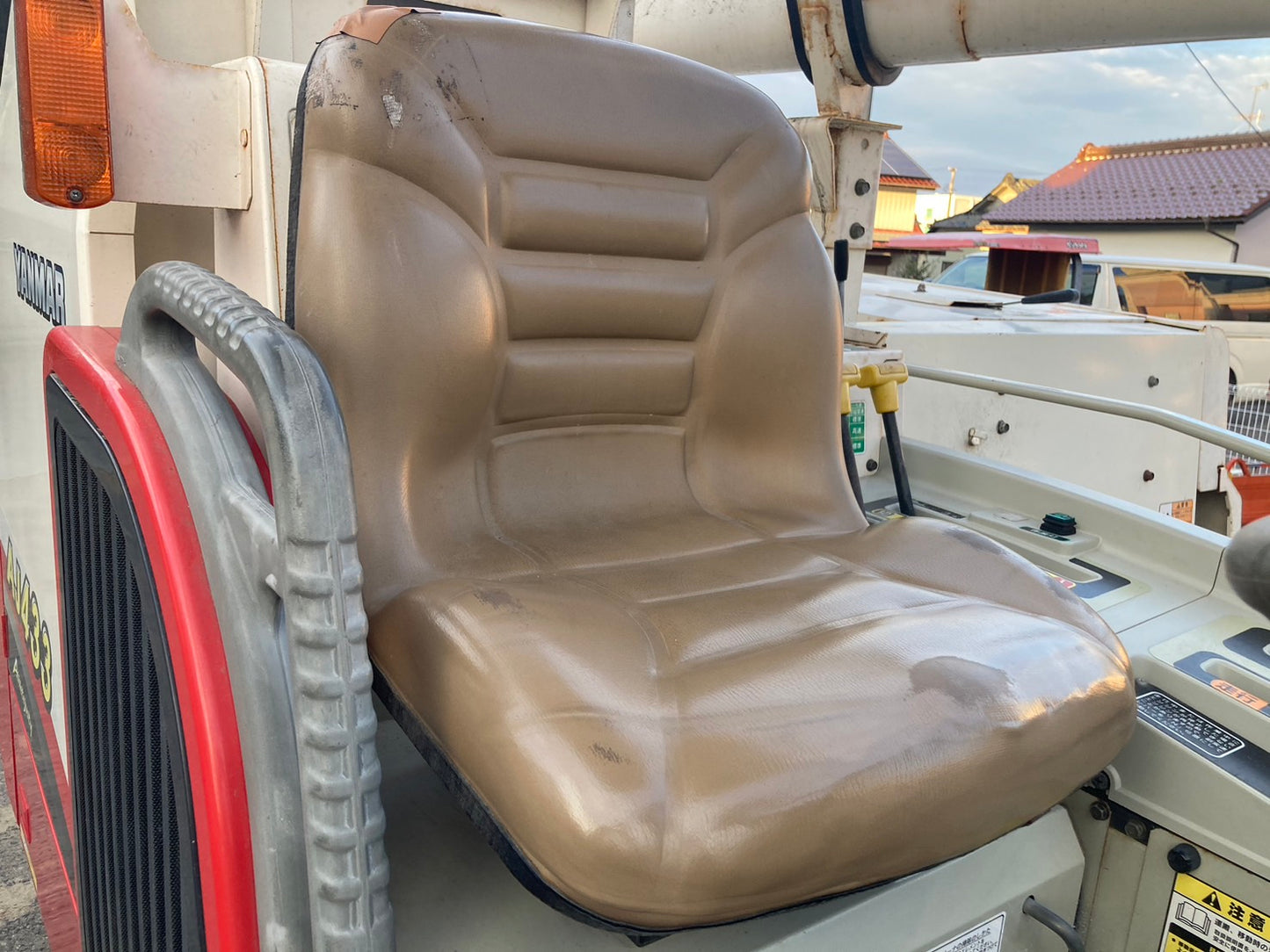 ヤンマー  中古  コンバイン   ４条   33馬力   AJ433