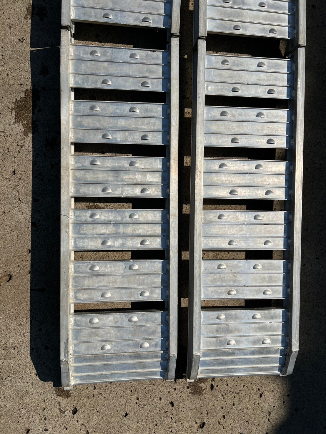 中古　アルミブリッジ【折りたたみ式】＊1800×300　200㎏『茨城店　5793』