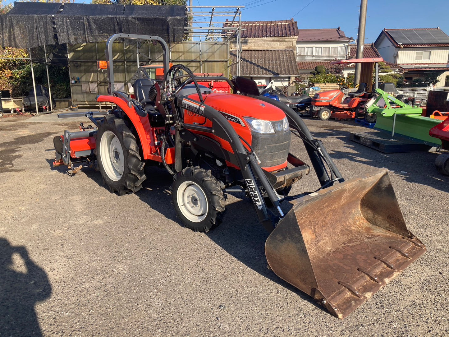 クボタ  中古   トラクター   22馬力   237時間    FT220BMAJ