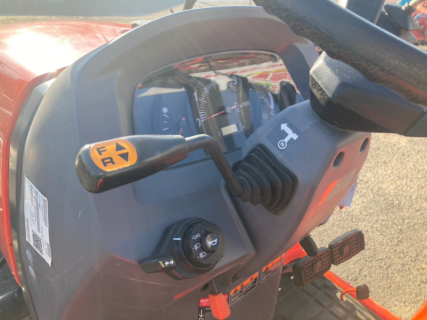 クボタ  中古   トラクター   22馬力   237時間    FT220BMAJ