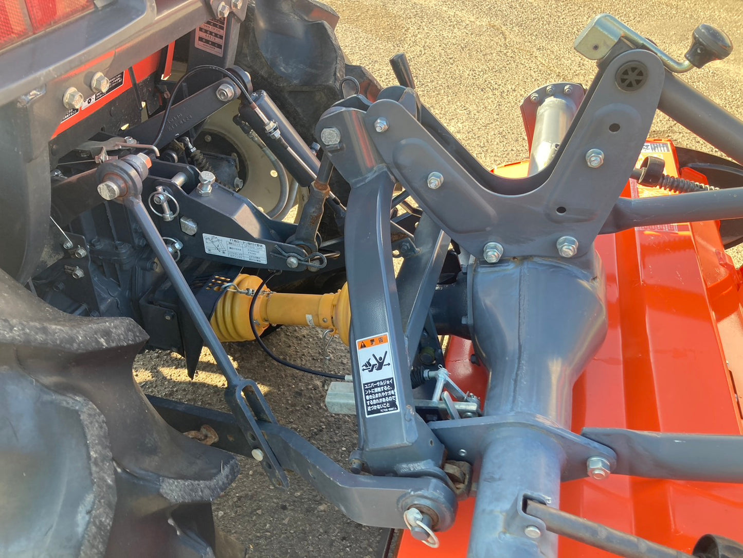 クボタ  中古   トラクター   22馬力   237時間    FT220BMAJ