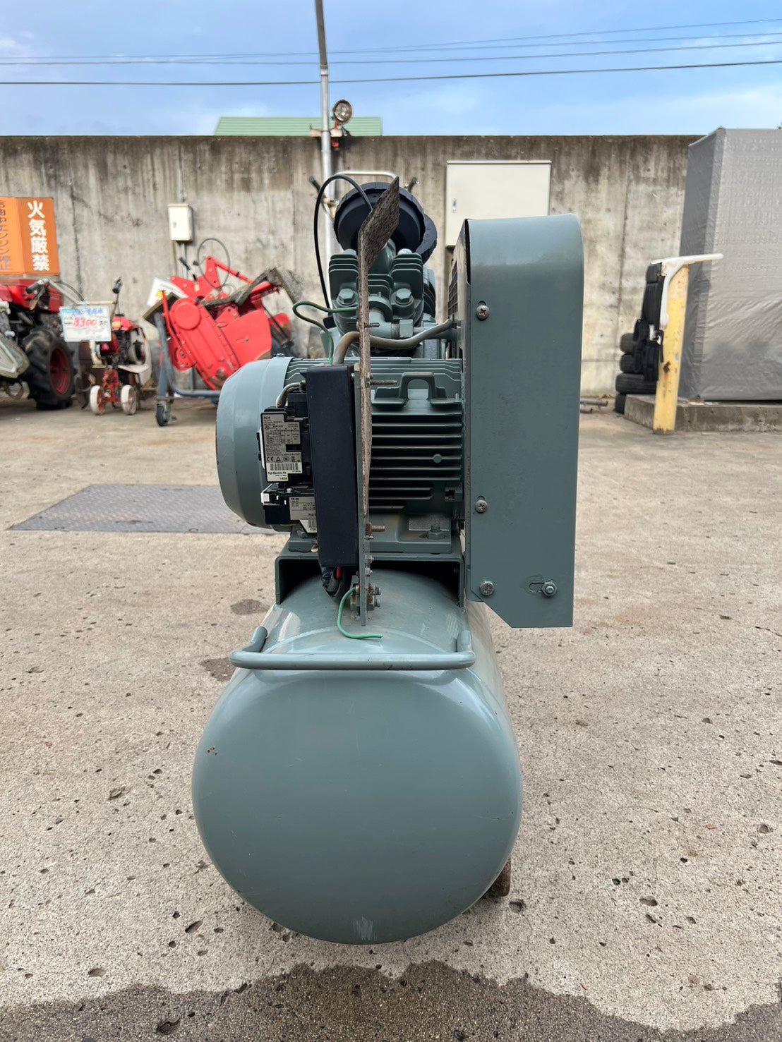 日立　中古　コンプレッサー【3馬力】＊2.2P-9.5VA5　50㎐『茨城店　5855』