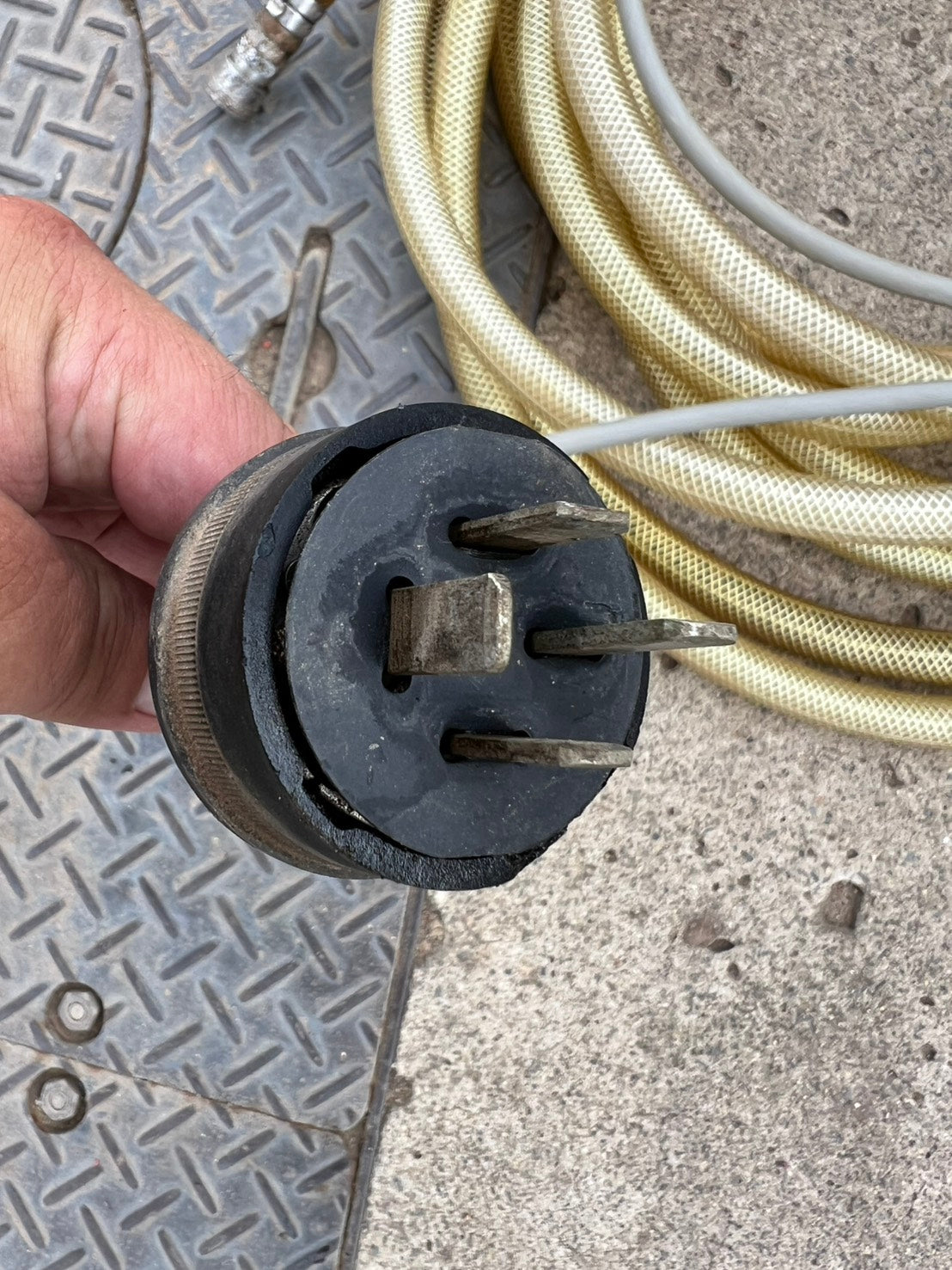 日立　中古　コンプレッサー【3馬力】＊2.2P-9.5VA5　50㎐『茨城店　5855』