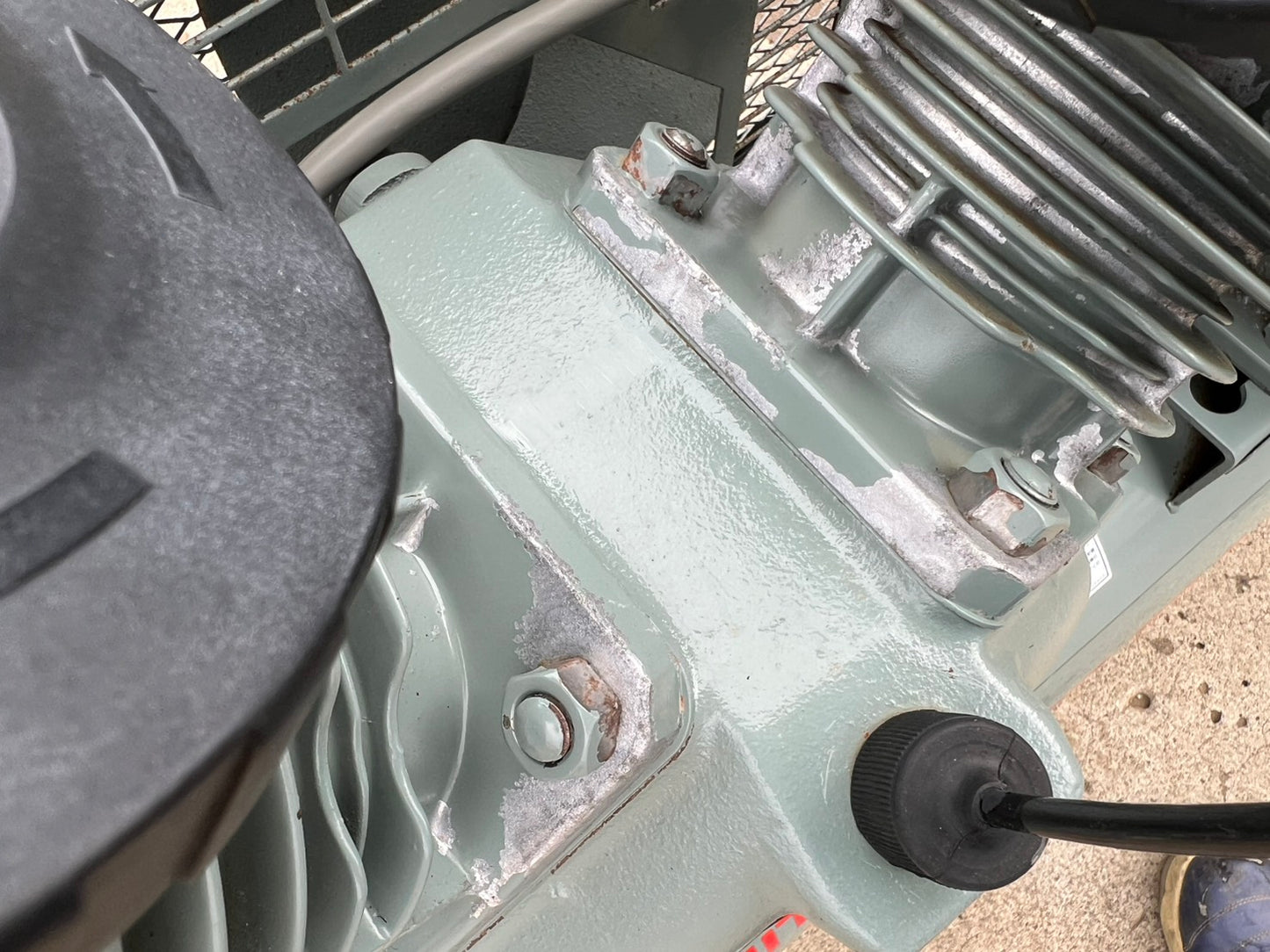 日立　中古　コンプレッサー【3馬力】＊2.2P-9.5VA5　50㎐『茨城店　5855』