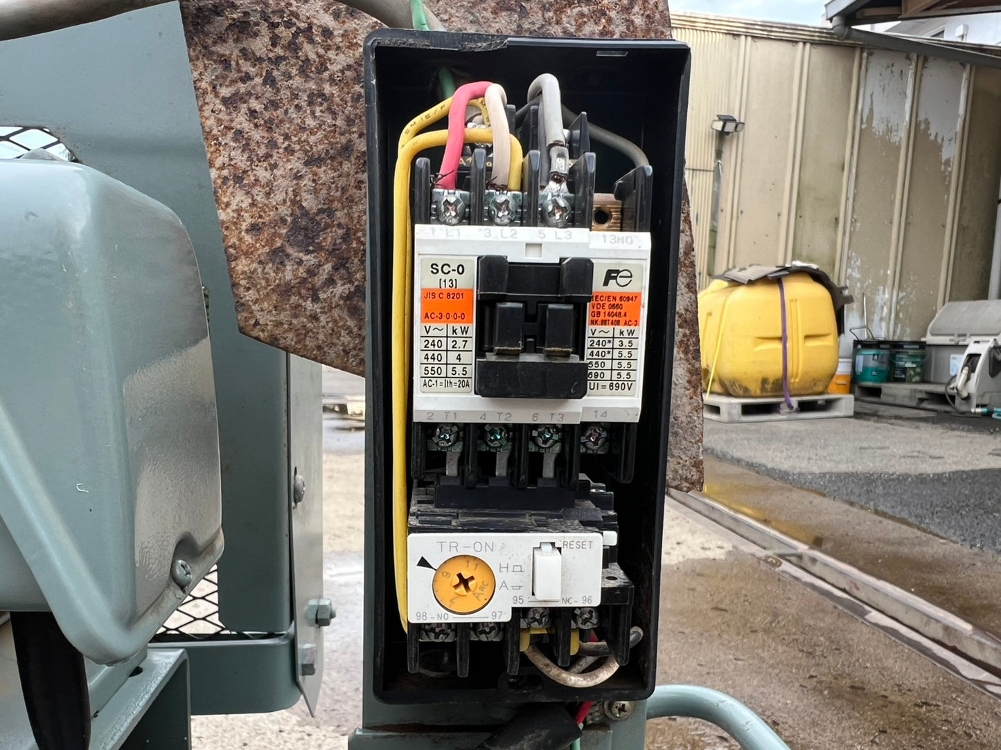 日立　中古　コンプレッサー【3馬力】＊2.2P-9.5VA5　50㎐『茨城店　5855』