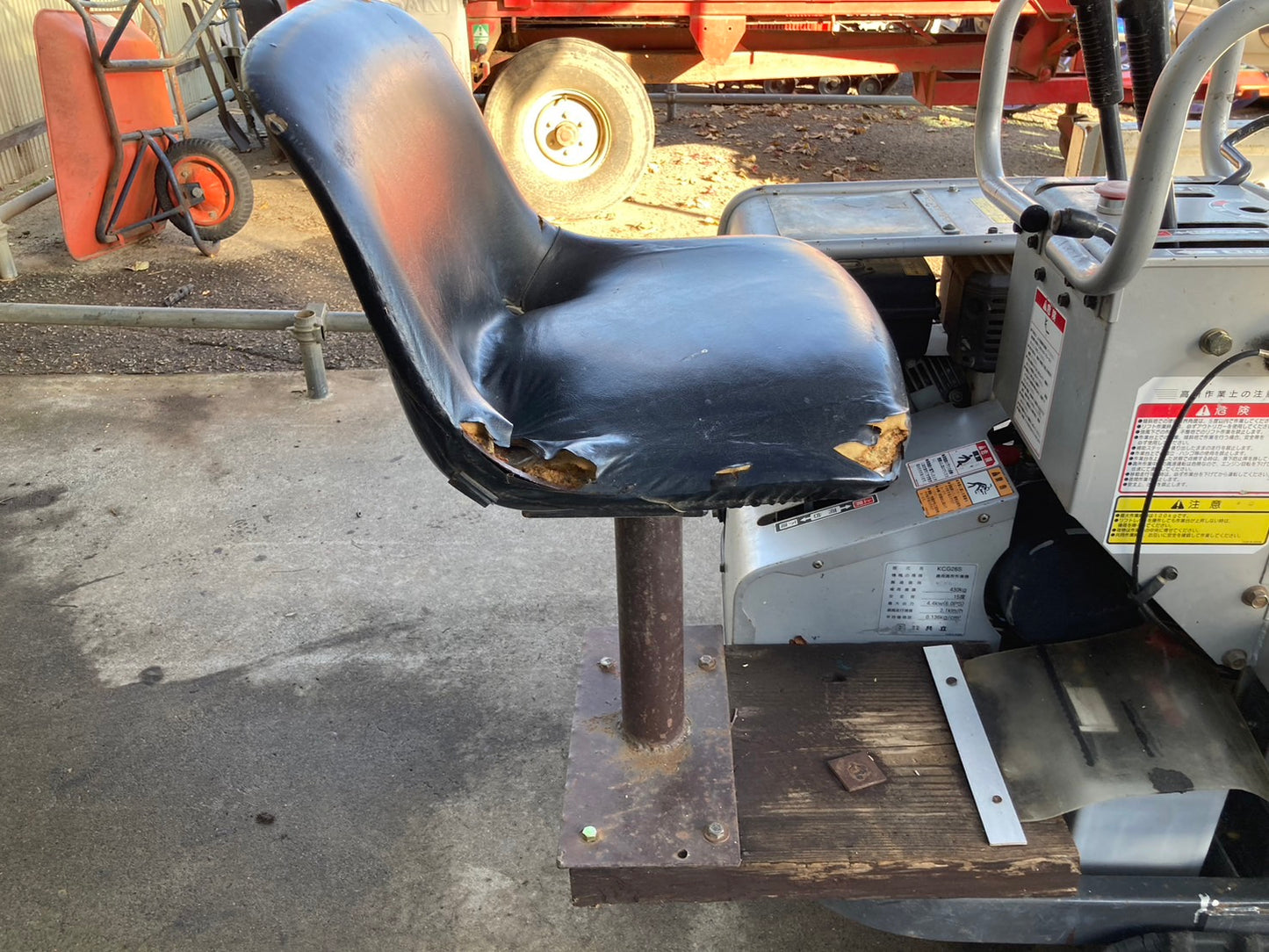 共立   中古   高所作業車   KCG26S