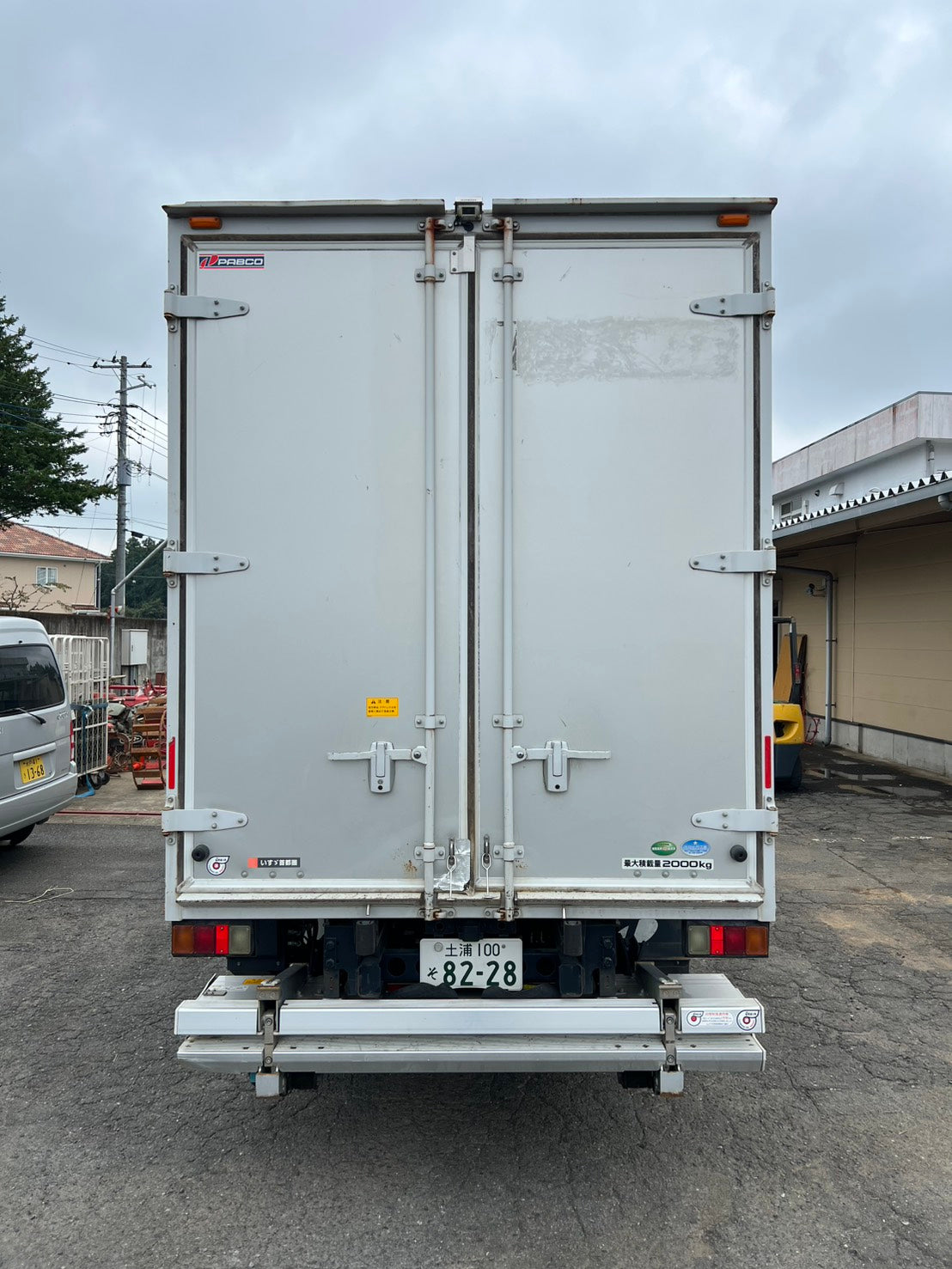 いすゞ　中古　箱バン【2トン】＊TPG-NMR85AN『茨城店　5832』