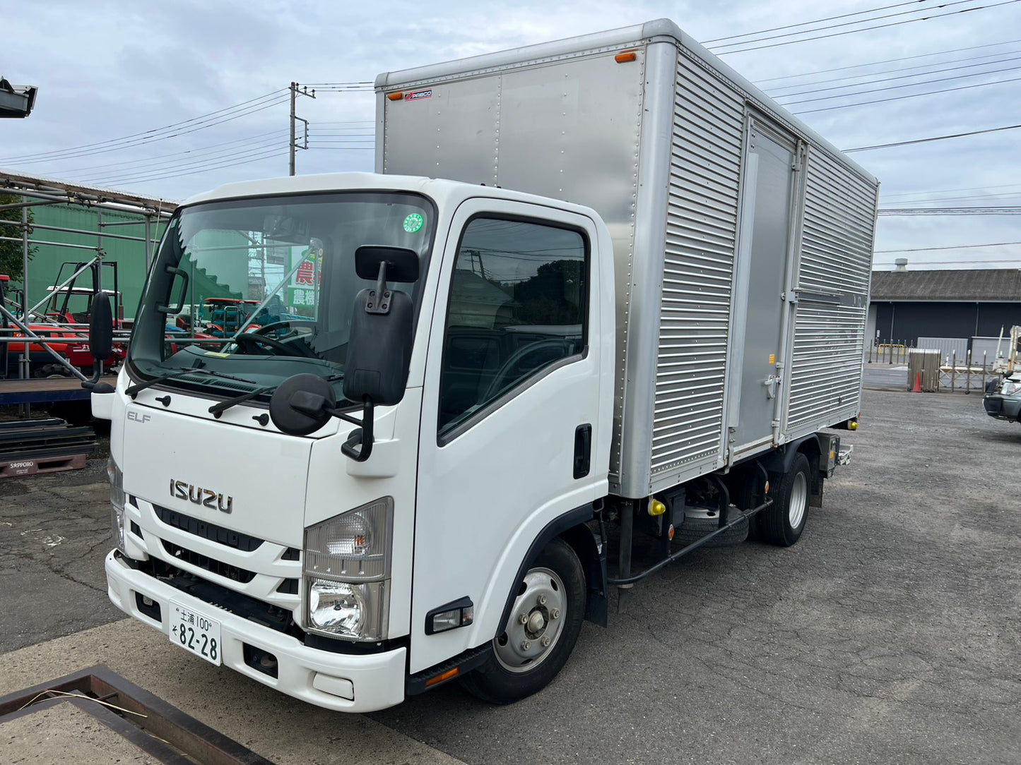 いすゞ　中古　箱バン【2トン】＊TPG-NMR85AN『茨城店　5832』