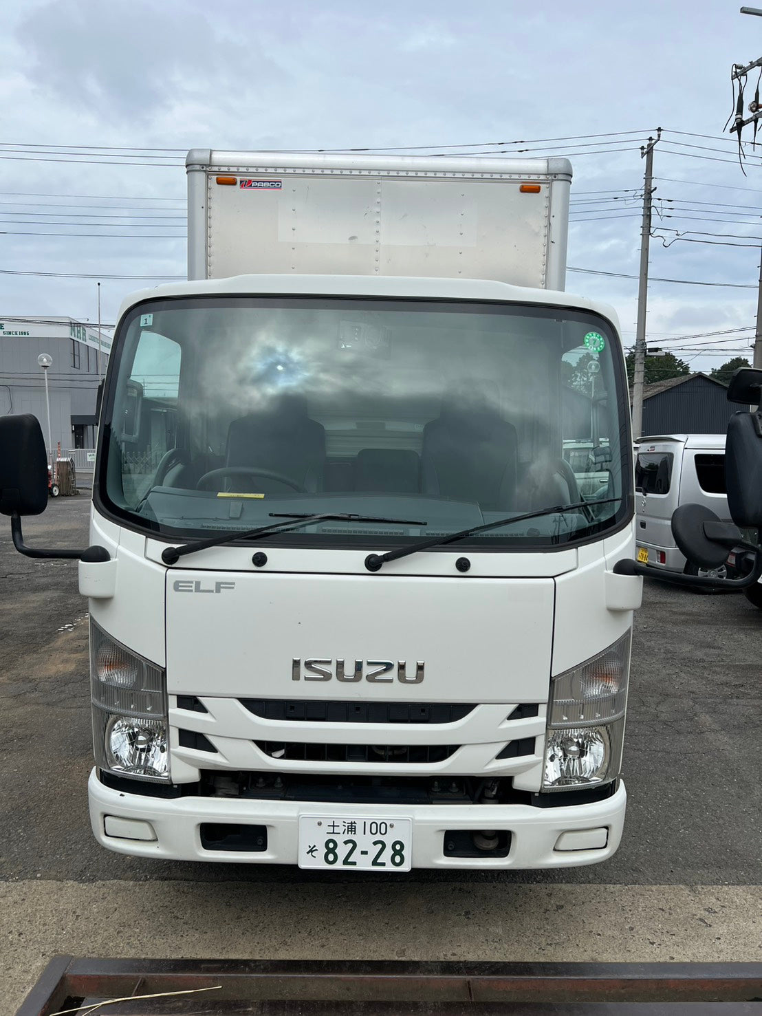 いすゞ　中古　箱バン【2トン】＊TPG-NMR85AN『茨城店　5832』