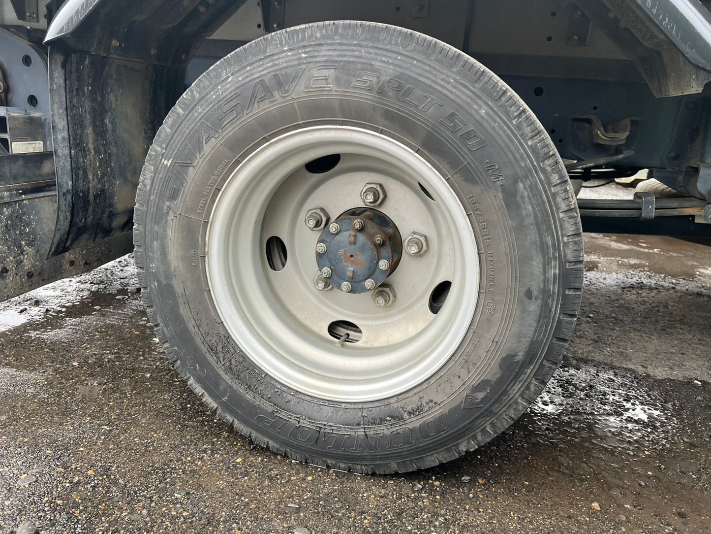 いすゞ　中古　箱バン【2トン】＊TPG-NMR85AN『茨城店　5832』