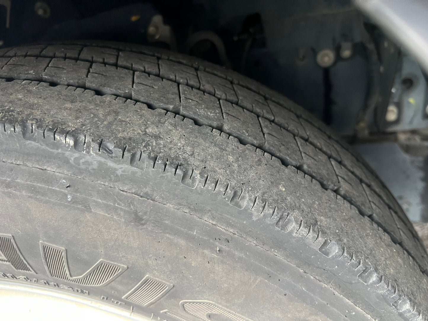 いすゞ　中古　箱バン【2トン】＊TPG-NMR85AN『茨城店　5832』