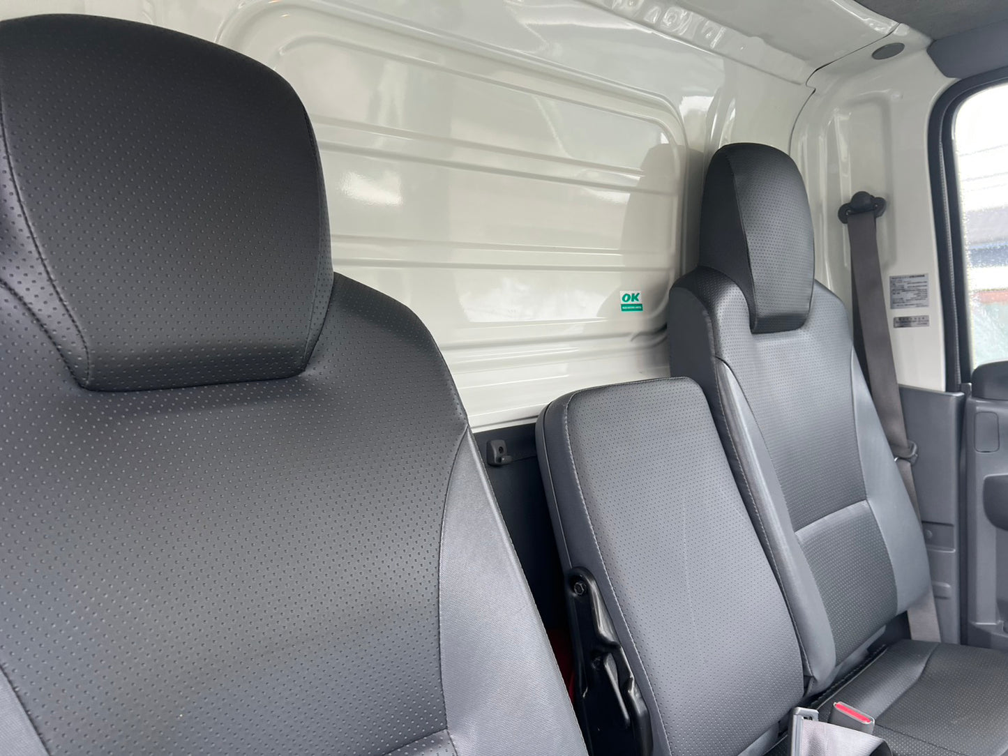 いすゞ　中古　箱バン【2トン】＊TPG-NMR85AN『茨城店　5832』