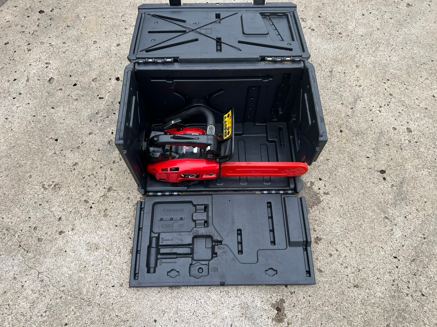 ハスクバーナ・ゼノア(株)　中古　チェンソー【特製BOX】＊スーパーこがるG2551T-Premium『茨城店　5797』