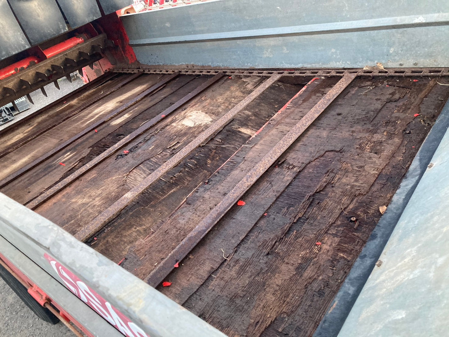 ササキ      中古      マニアスプレッター      GT-1100