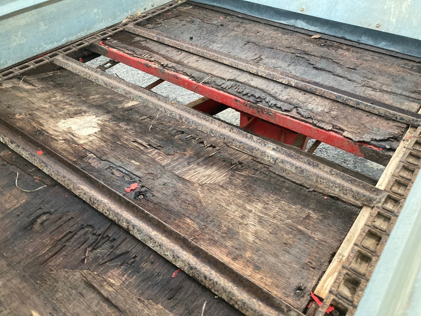 ササキ      中古      マニアスプレッター      GT-1100