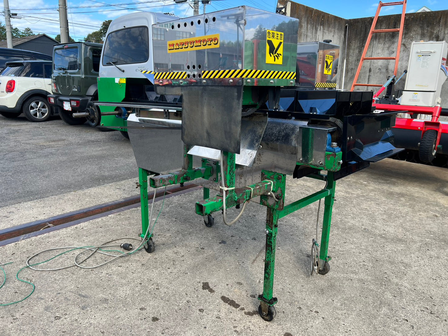 マツモト　中古　長ネギ根葉切機【100V　50㎐】＊SKM型『茨城店　5825』